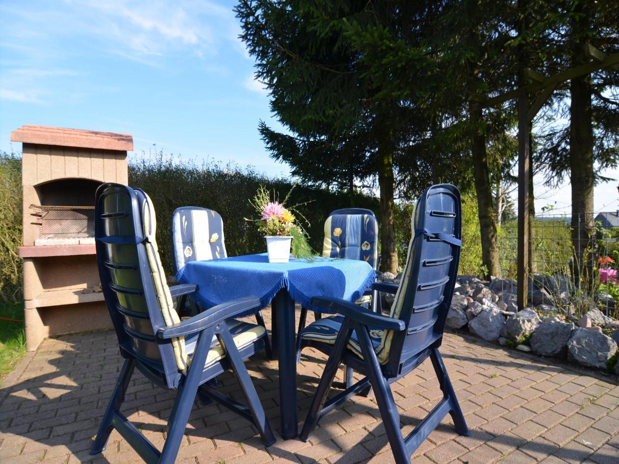 Holiday Home In Neustadt Am Rennsteig With Pond Exterior photo